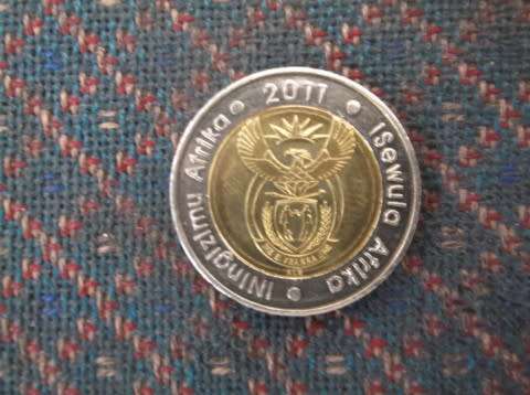 COIN :  SOUTH AFRICA 2011 - 90 YEARS SA RESERVE BANK 1921 - 2011 ( UNCIRCULATED )